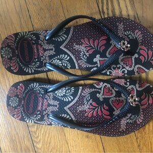 Havaianas Black and Red Sandals with Paisley Design